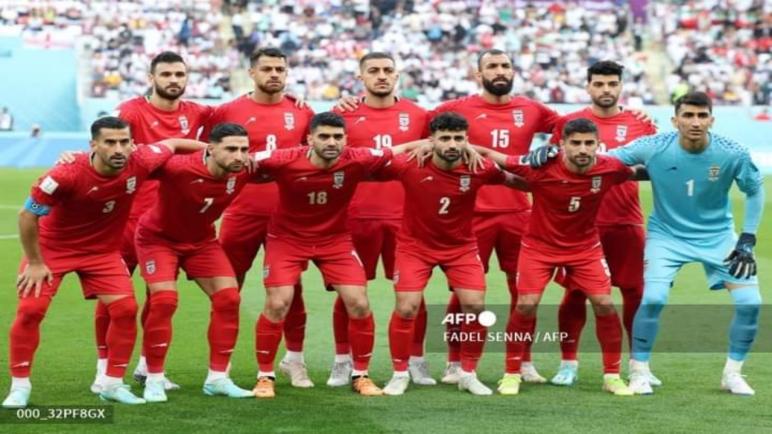 لاعبو منتخب إيران يمتنعون عن أداء النشيد الوطني..عقادي نيوز