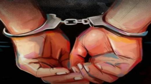 الإتجار غير المشروع في المخدرات والمؤثرات العقلية يطيح بطبيب ومستخدمة في صيدلية…عقادي نيوز